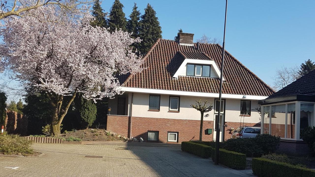 B&B De Loenense Bossen 外观 照片